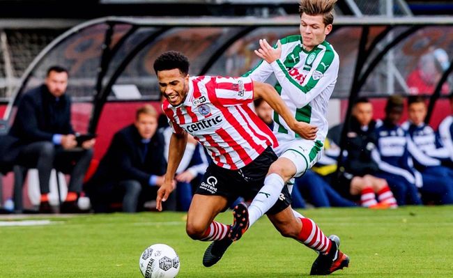 作为亚洲羽 作为亚洲羽