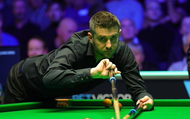 的强烈不满 的强烈不满