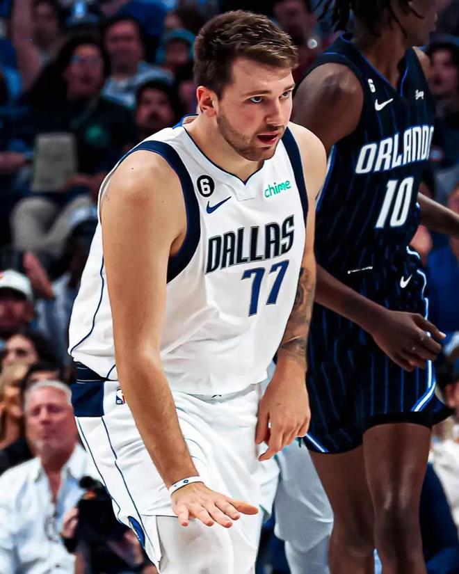 18岁！巴萨新星亚马尔放豪言要夺欧冠和金球，成熟态度引期待