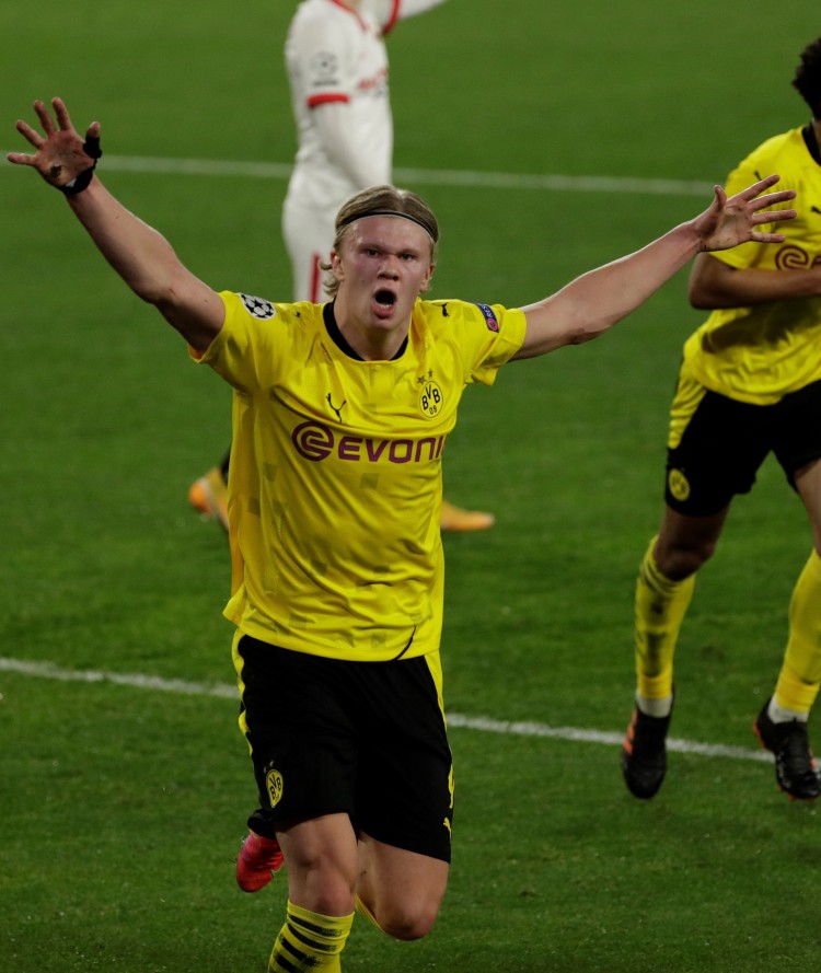 体育意甲：劳塔罗双响 国际米兰4-0佛罗伦萨