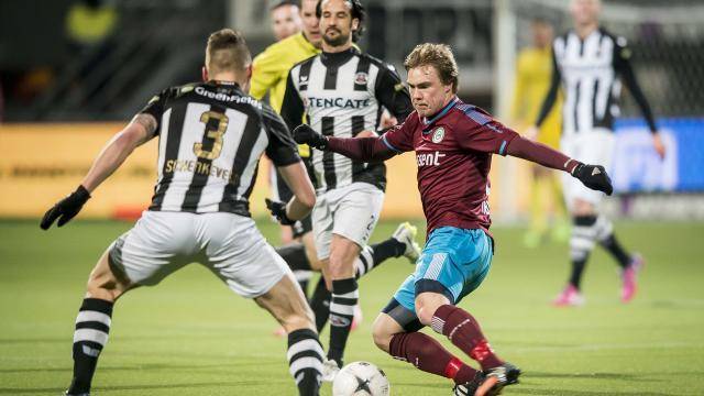 利用一记任 利用一记任